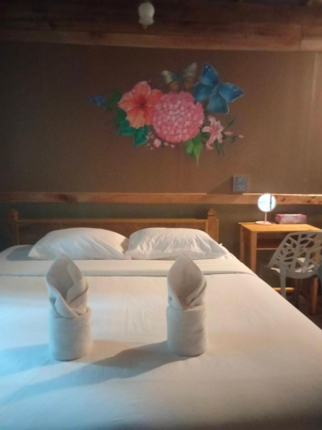 Lazy Hut Hotel Đảo Ko Phayam Ngoại thất bức ảnh