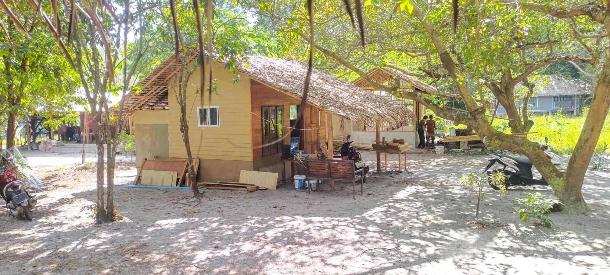 Lazy Hut Hotel Đảo Ko Phayam Ngoại thất bức ảnh